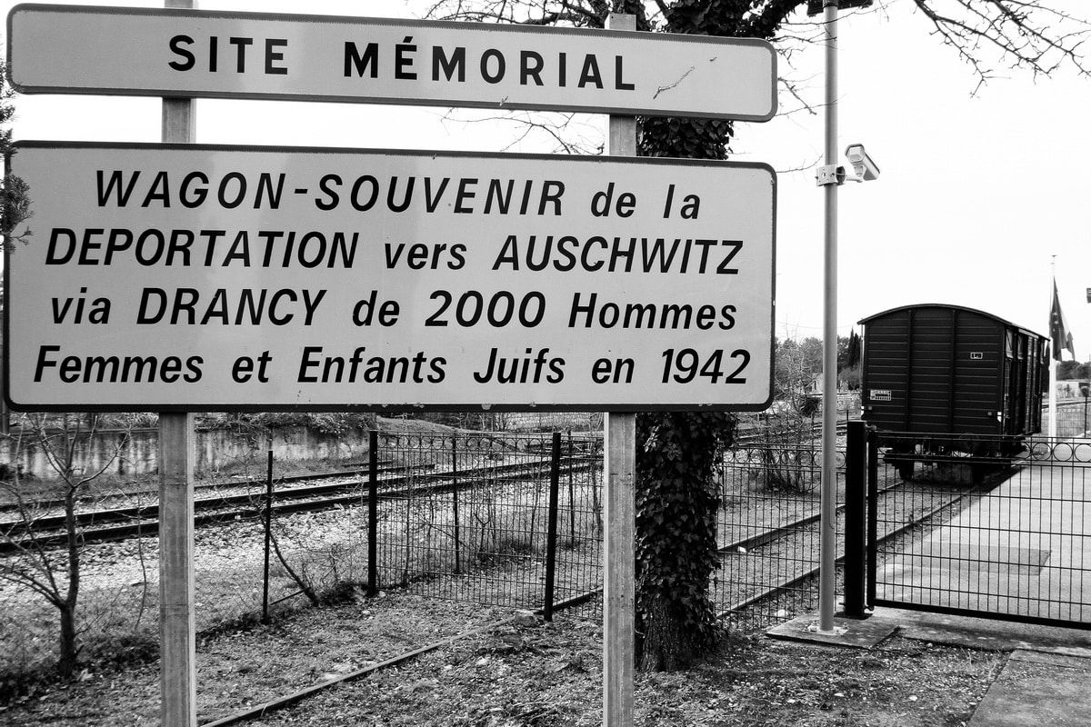 LE CAMPS DES MILLES ET SES SECRETS