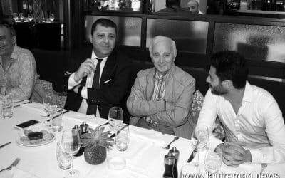 UN MONSTRE DE L’HUMANITAIRE CHARLES AZNAVOUR A MARSEILLE