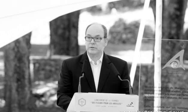 ALBERT DE MONACO EN PROVENCE A MAZAUGUES LE 19 JUIN AFIN DE DEFENDRE LA CAUSE DES ABEILLES