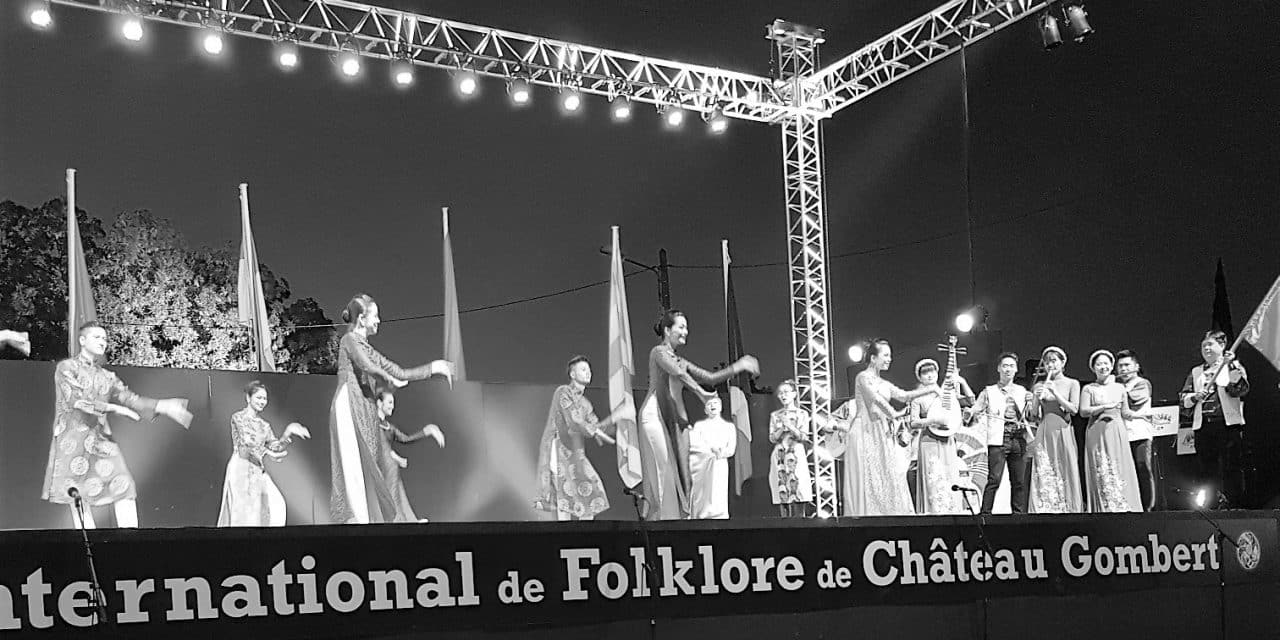 53 EME FESTIVAL INTERNATIONAL DE FOLKLORE DE CHATEAU GOMBERT
