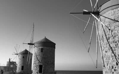 RHODES -LES MOULINS DE MANDRAKI