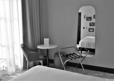 hotel mercure canebiere vieux port marseille